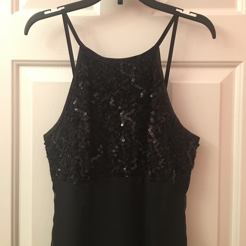 PROM BLACK DRESS - Picture 5 of 8